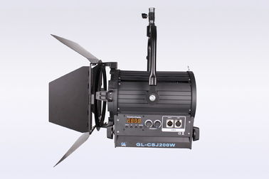 Lumières de studio de télévision 200W LED Fresnel Éclairage de scène Bi Couleur Haute TLCI / CRI Avec Contrôle DMX ((Pole-Operated Yoke) fournisseur