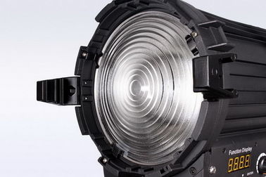 Remplacement de tungstène 200W LED Fresnel Light High TLCI/CRI pour l'éclairage de studio de télévision ((Joc à pôle) fournisseur